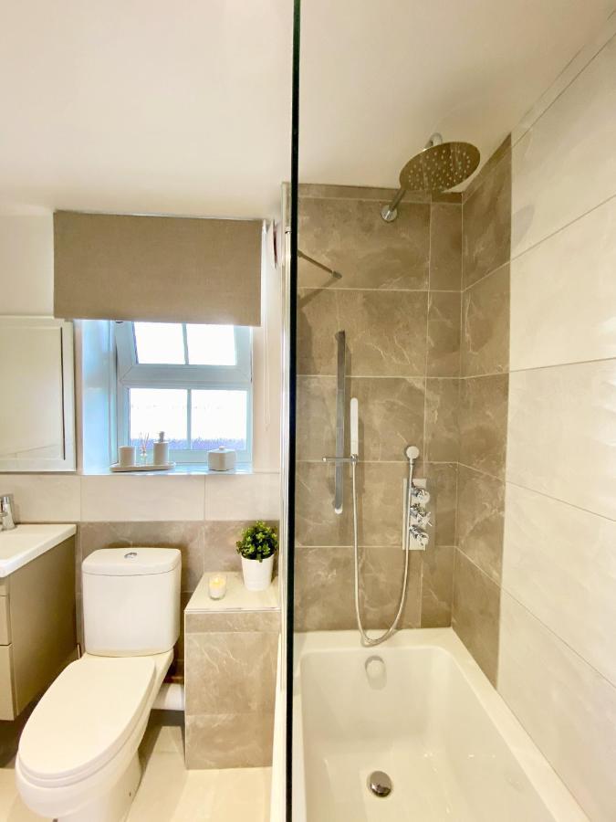 Perfect Central Location- 5 Minutes From Tower Bridge ! 8 Minutes Walk From Tube London Kültér fotó